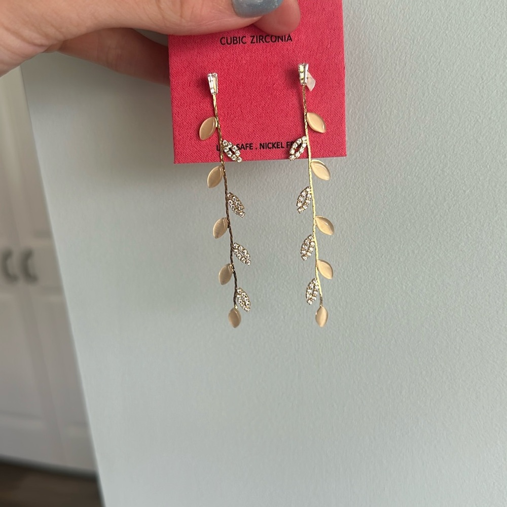 Vine/Leaf dangling earrings *TS FOLKMORE ERA*